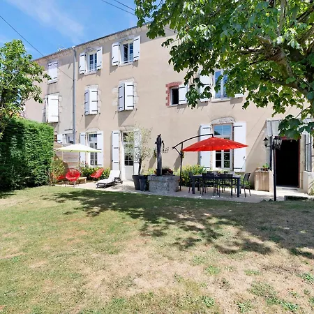 D'hotes Les Carmes B&B 3*