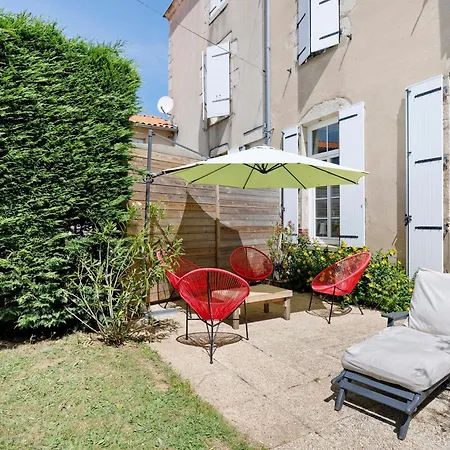 D'hotes Les Carmes B&B 3*
