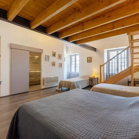 D'hotes Les Carmes B&B 3*