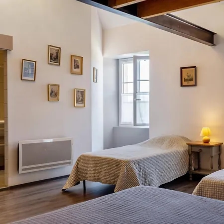 D'hotes Les Carmes 3*