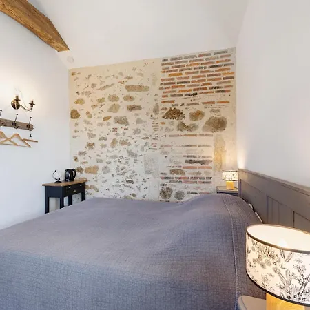 D'hotes Les Carmes